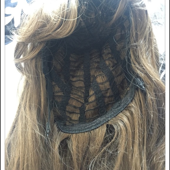 Trendy wigs Extensions - Picture 3 of 3